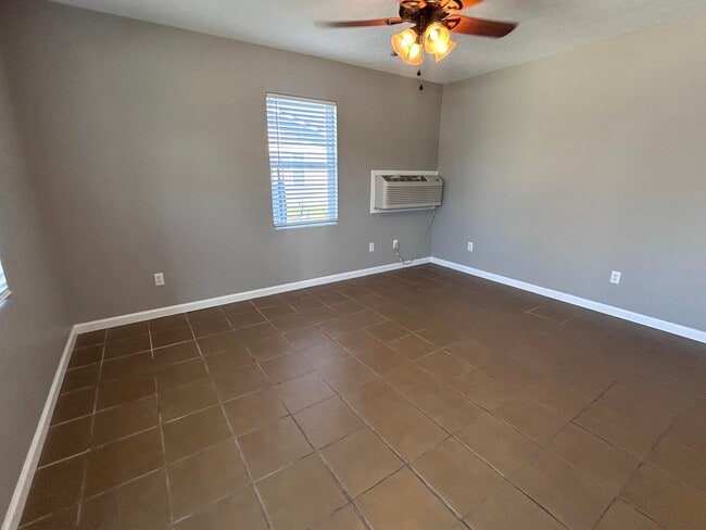 108 Scott Dr in Edmonton, KY - Building Photo - Building Photo