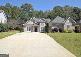 110 Freeman Forest Dr in Newnan, GA - Building Photo - Building Photo