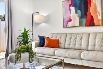 310 W Warren Ave in Tampa, FL - Building Photo - Building Photo