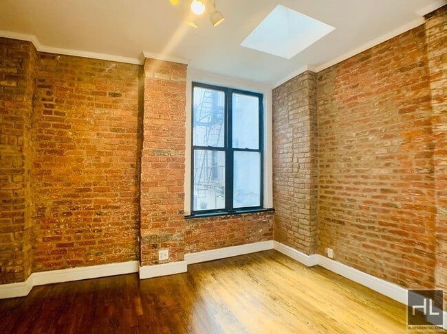 E 13TH ST., Unit 1A in New York, NY - Building Photo - Building Photo