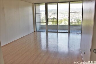 1160 Ala Napunani St in Honolulu, HI - Building Photo - Building Photo