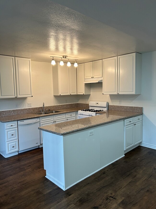 Friendly Hills Villas