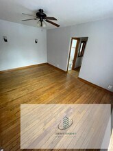 5039 N Springfield Ave in Chicago, IL - Building Photo - Building Photo