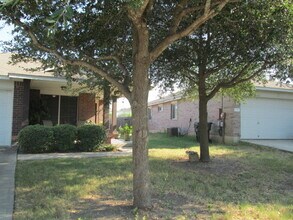 1212 Sleepytime Trail in Pflugerville, TX - Building Photo - Building Photo