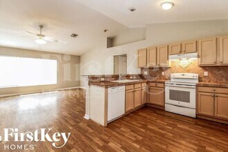 324 Lillon Ave S in Lehigh Acres, FL - Building Photo - Building Photo