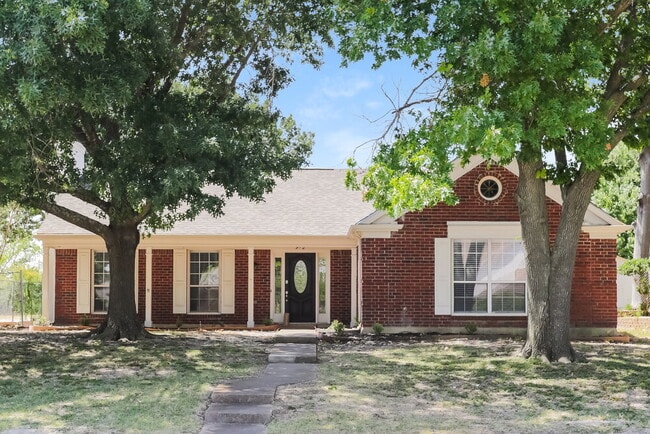 property at 912 Eagle Dr