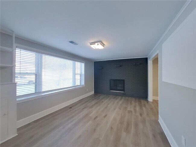 2540 Regent Ave N in Minneapolis, MN - Building Photo - Building Photo