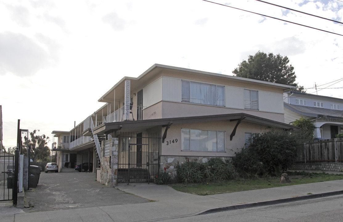 3149 Brookdale Ave in Oakland, CA - Building Photo