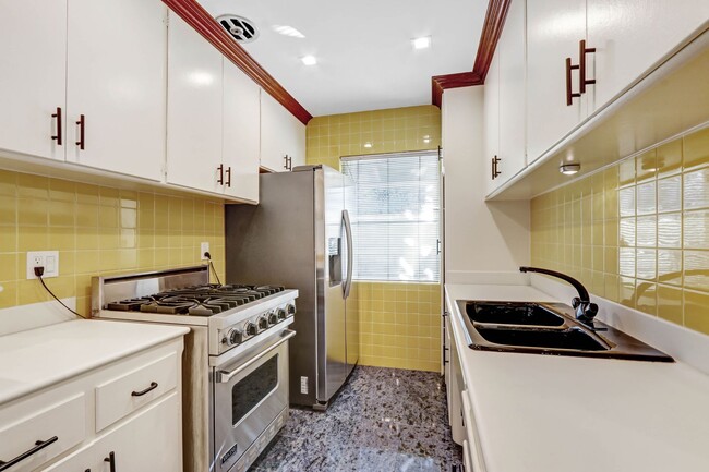 property at 807 5th St