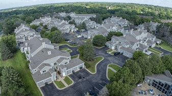 Bristol Village in Bloomington, MN - Building Photo