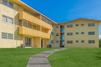 Lakeshore Presidential in Miami, FL - Building Photo - Building Photo