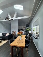 2315 W Harrison St in Chicago, IL - Building Photo - Building Photo