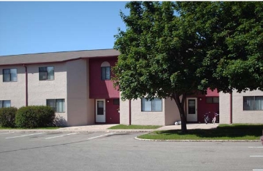 Nevada Square Townhomes in Benson, MN - Building Photo