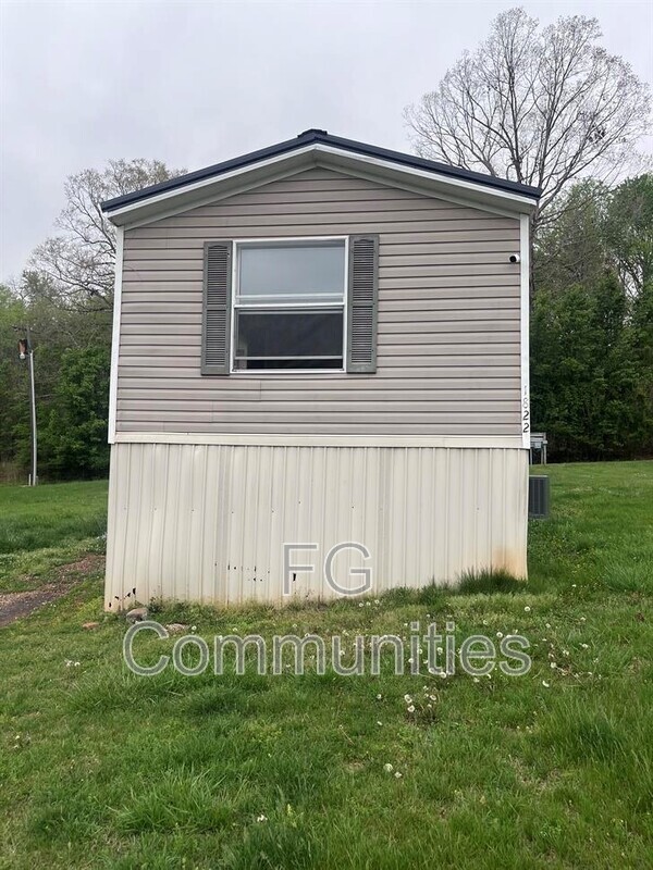 property at 1822 Willowberry Ln
