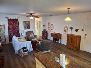 2014 Mission Eagle in San Antonio, TX - Foto de edificio - Building Photo