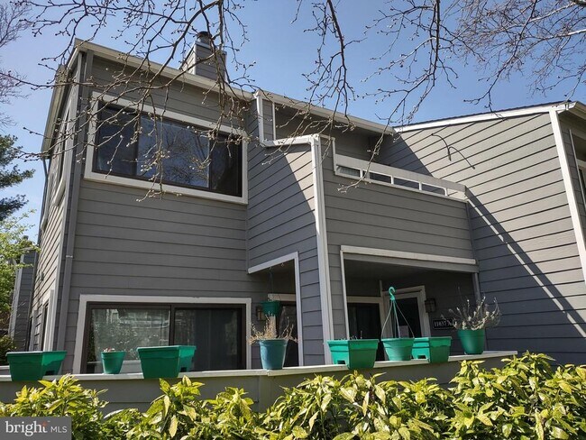 11037 Villaridge Ct in Reston, VA - Building Photo - Building Photo
