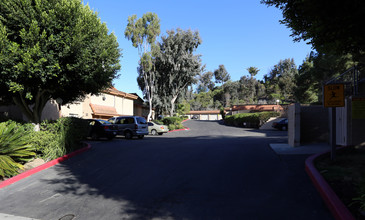 265 Loma Alta Dr in Oceanside, CA - Building Photo - Building Photo