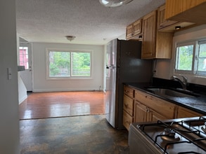 15 Eel St in Boscawen, NH - Building Photo - Building Photo