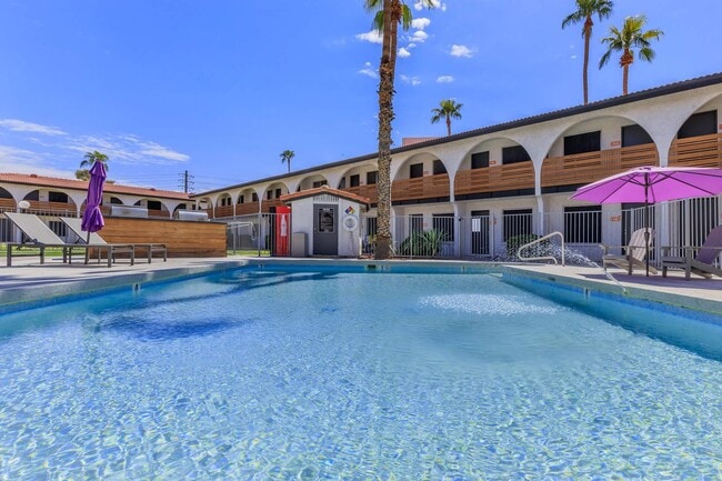 Aster on University in Mesa, AZ - Foto de edificio - Building Photo
