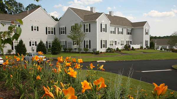 Stonebridge in Berlin, CT - Building Photo