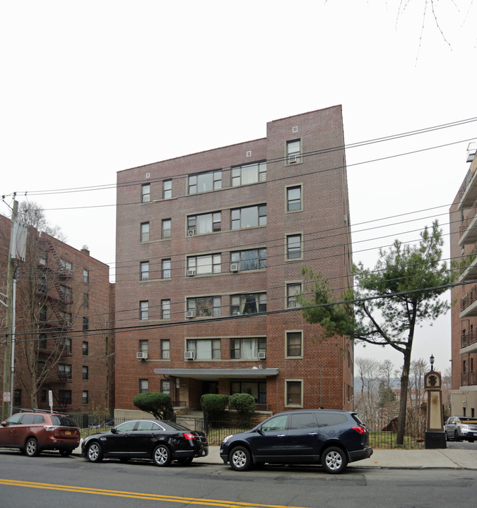 Green Towers in Yonkers, NY - Building Photo