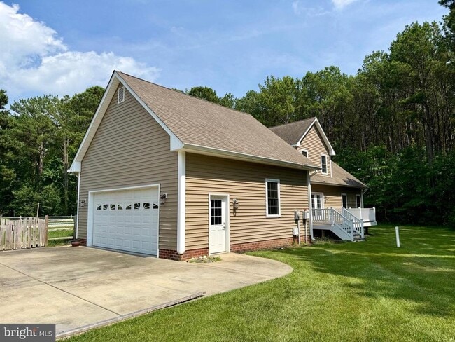 45325 Morgan Point Ln in Piney Point, MD - Building Photo - Building Photo