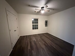 300 Russell St in Roland, OK - Building Photo - Building Photo