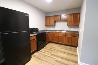 107 N 9th St, Unit 107 in Sanford, NC - Building Photo - Building Photo