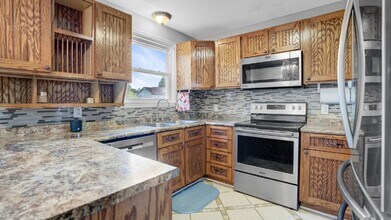 2317 Beechwood Dr in Springfield, TN - Building Photo - Building Photo