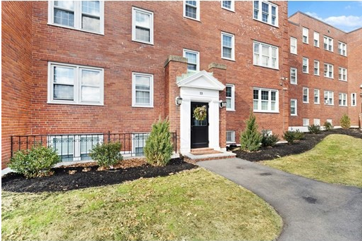 33 Lennon Ct in Boston, MA - Foto de edificio - Building Photo