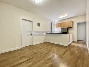 12 Pinehurst Ave in New York, NY - Building Photo - Building Photo