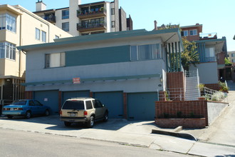 220 Orange St in Oakland, CA - Foto de edificio - Building Photo