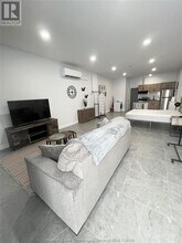 806 Ottawa St in Windsor, ON - Building Photo - Building Photo
