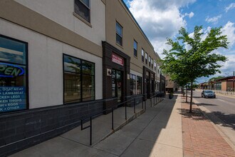 Western U Flats in St. Paul, MN - Foto de edificio - Building Photo