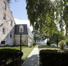 Village Green in Orange, NJ - Building Photo - Building Photo