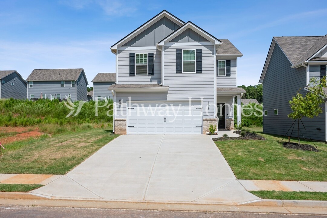656 Mackenzie Cv in Villa Rica, GA - Building Photo