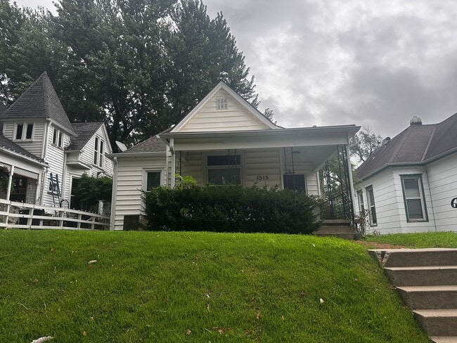 property at 1515 N 2nd St