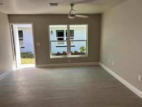 2944 Evans Ave in Ft. Myers, FL - Building Photo - Building Photo