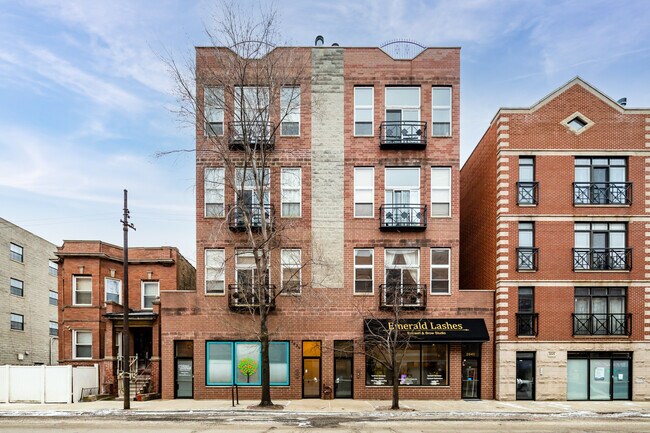 2039-2041 W Belmont Ave in Chicago, IL - Building Photo - Building Photo