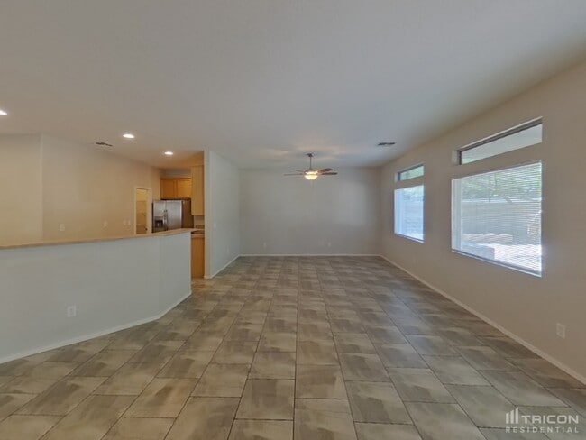 2017 W Carter Rd in Phoenix, AZ - Building Photo - Building Photo
