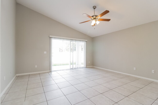 2955 Conner Ln in Kissimmee, FL - Building Photo - Building Photo