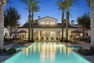 Bella Victoria in Mesa, AZ - Building Photo