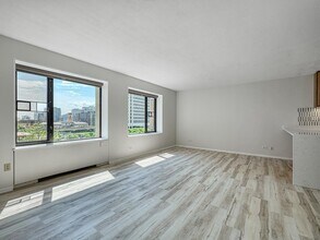 15 S 1st St in Minneapolis, MN - Building Photo - Building Photo