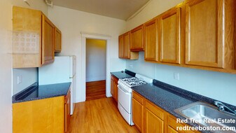 1810 Commonwealth Ave, Unit 34 in Boston, MA - Building Photo