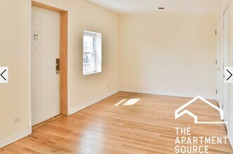 2318 N Southport Ave, Unit 3 in Chicago, IL - Foto de edificio - Building Photo