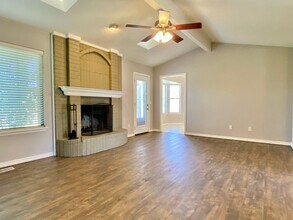205 N Rockypoint Dr in Edmond, OK - Building Photo - Building Photo