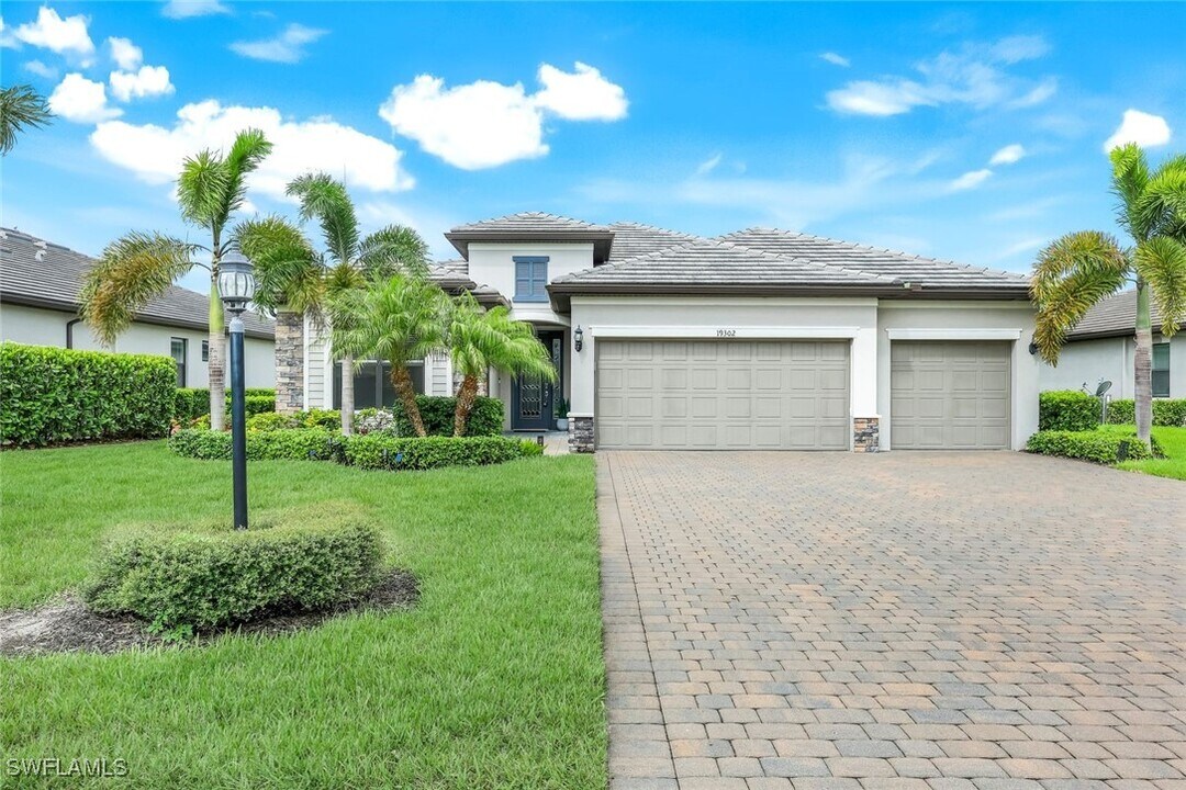 19302 Elston Wy in Estero, FL - Building Photo