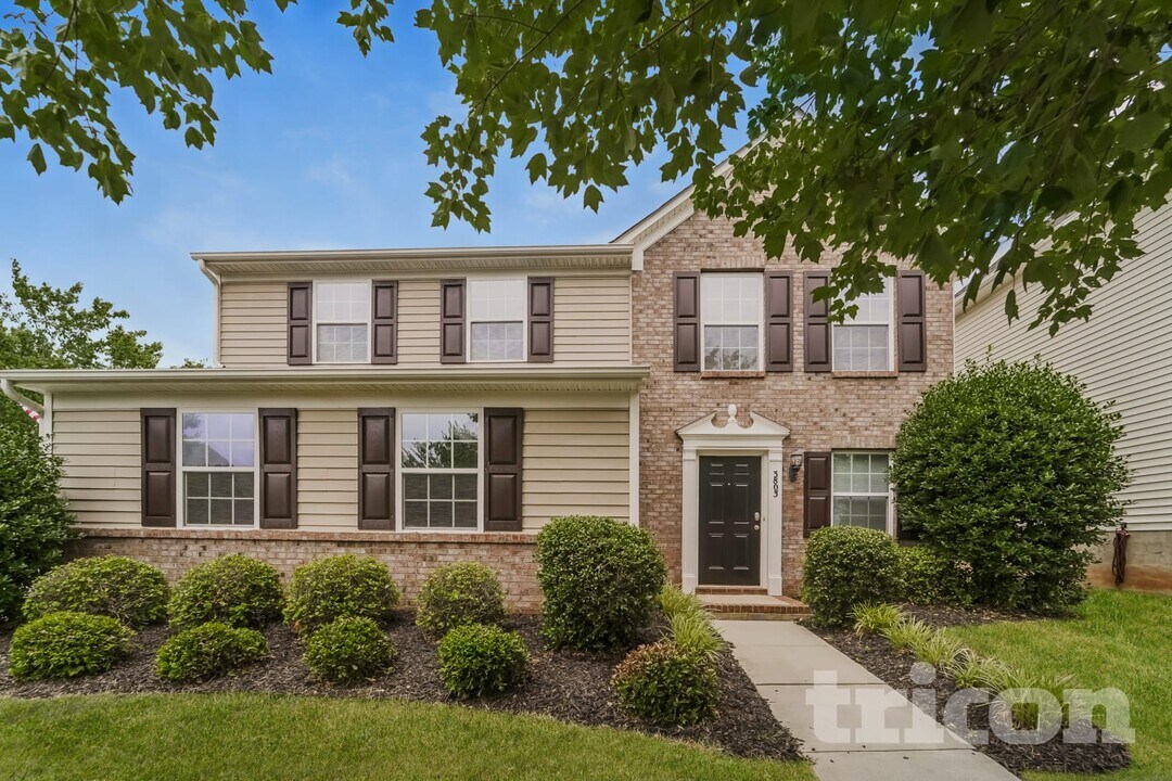 3803 Archer Notch Ln in Huntersville, NC - Building Photo