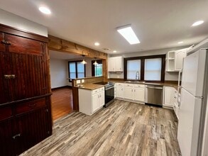 41W655 Main Street Rd in Elburn, IL - Building Photo - Building Photo