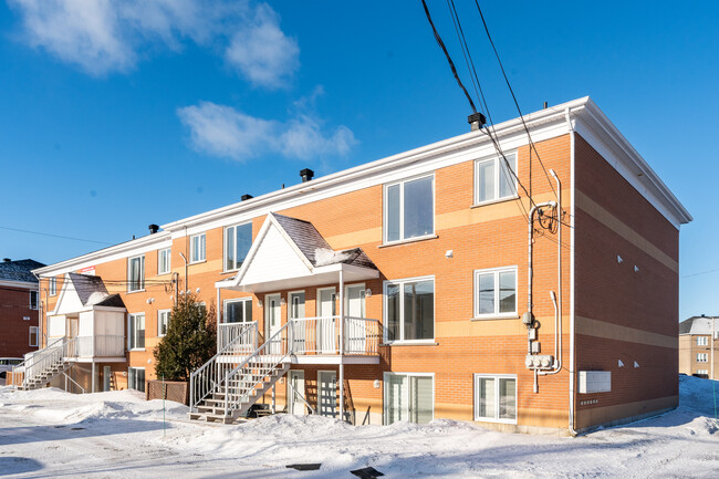 375 Gabrielle-Roy St in Lévis, QC - Building Photo - Primary Photo